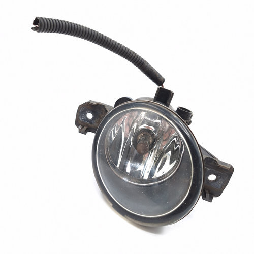 Proiector Ceata / Far Ceata Stanga Renault CLIO 3 2005 - 2012 Benzina 8200002469, 89201772, H116421
