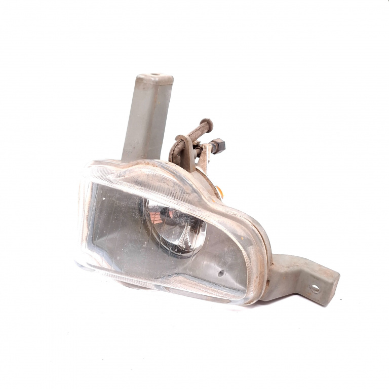 Proiector Ceata / Far Ceata Volvo S40 1 (Vs) 1995-2004 1.6 B 4164 S2 Benzina Dreapta 195755R, 19A409B, 19-5755R