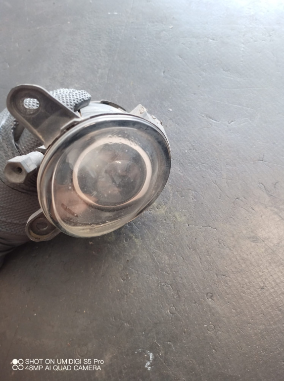Proiector ceata fata VW PASSAT B5 Stanga 1996-2002 - COD 3B7941699A