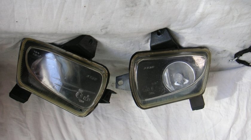 Proiector ceata Fiat Palio