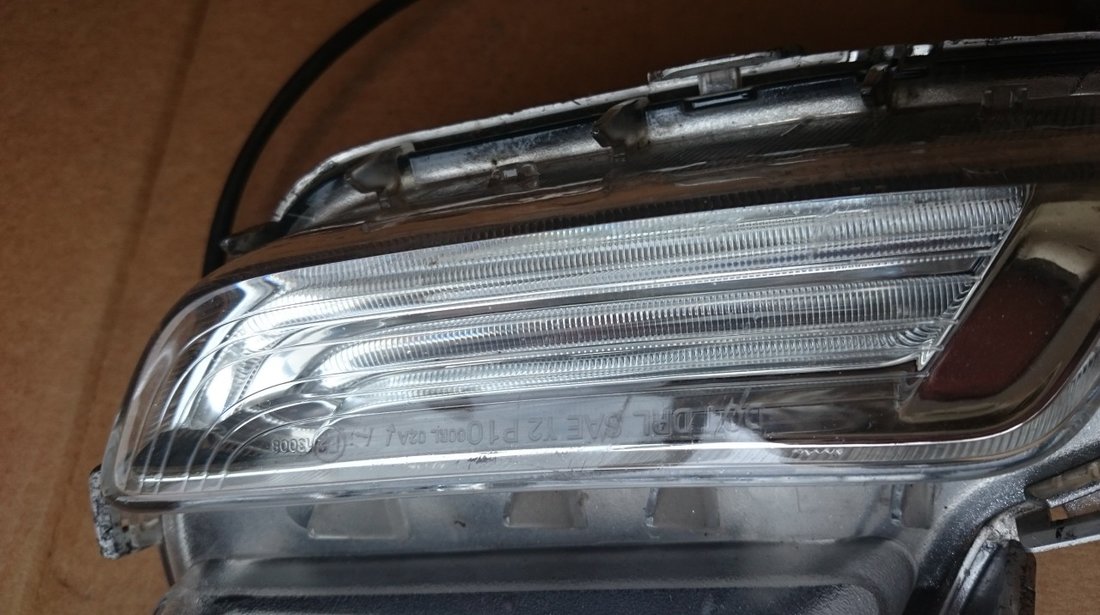 Proiector ceata lumini de zi dreapta Volvo XC60 (2014-2017) cod 31420394