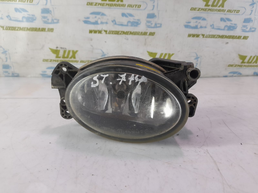 Proiector ceata stanga A1698201556 Mercedes-Benz R-Class W251 [2005 - 2010] 3.0 cdi om642.950