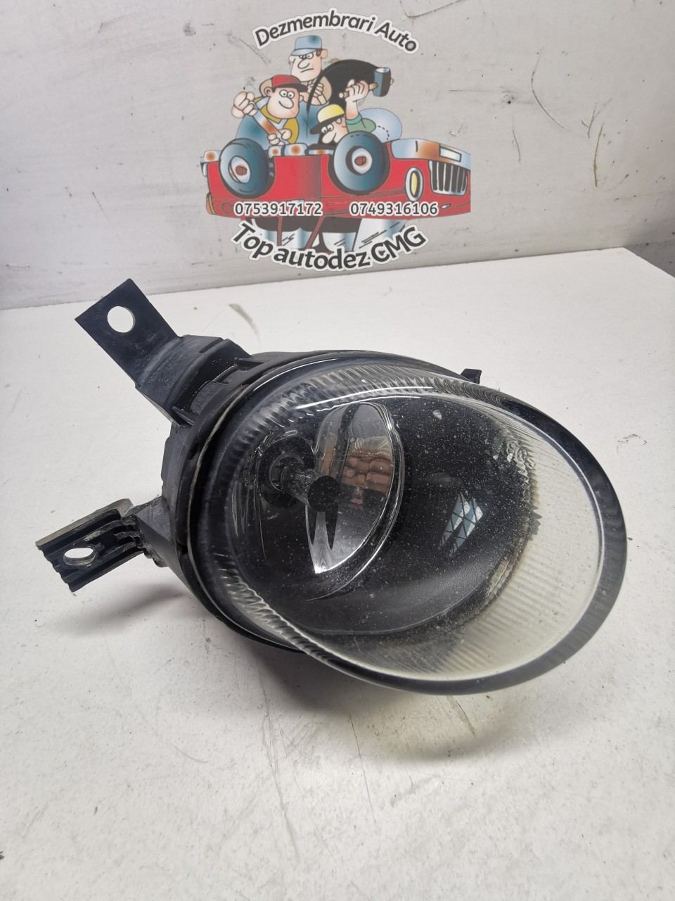Proiector ceata stanga Audi A4 B7 8E0941699C