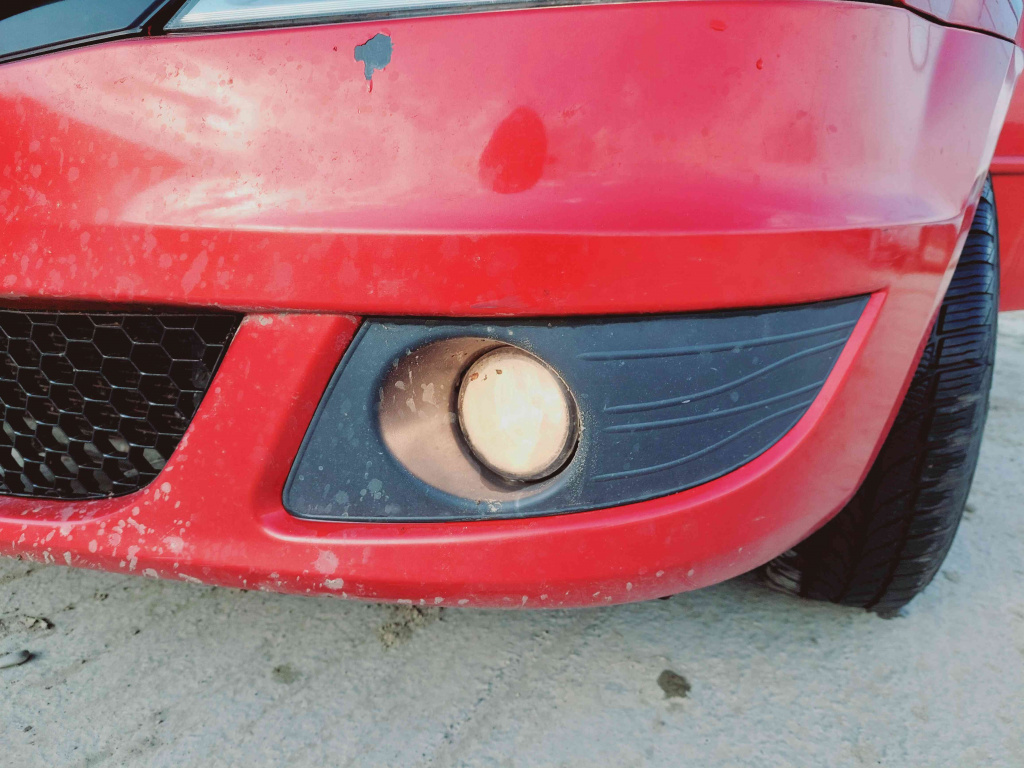 Proiector ceata stanga Dacia Logan (LS) [Fabr 2004-2012] OEM