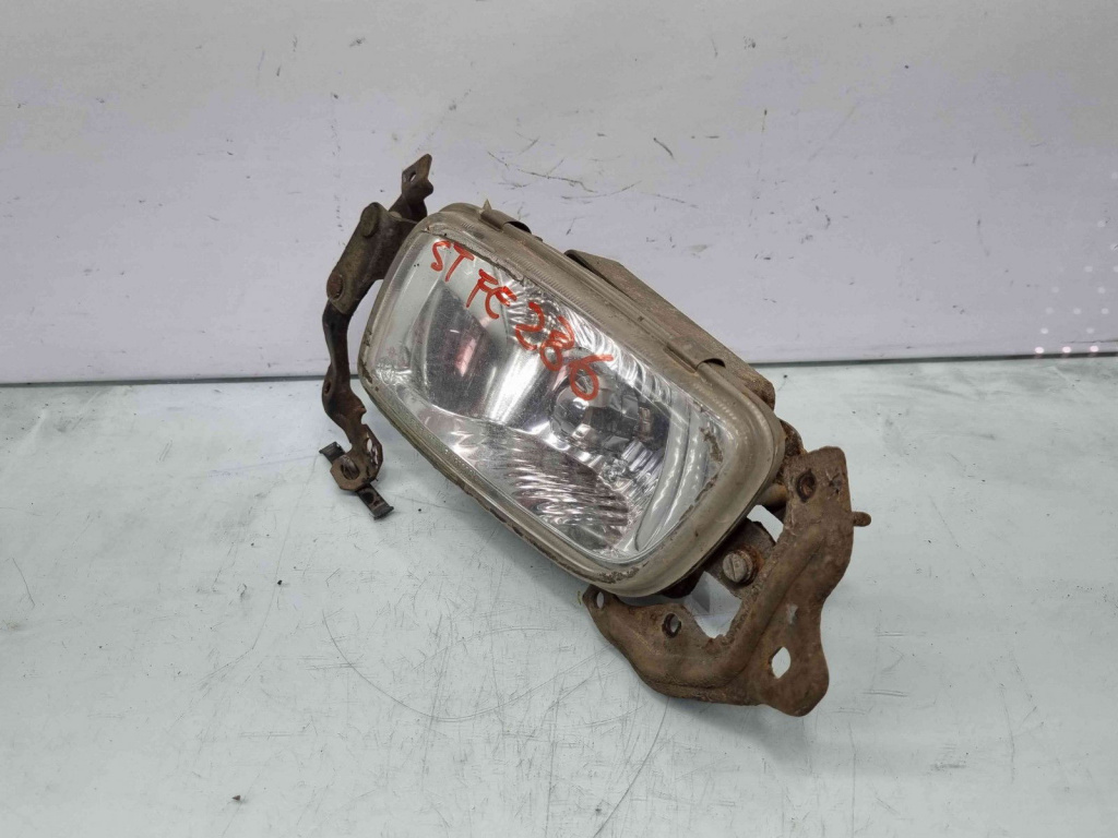 Proiector ceata stanga MITSUBISHI Shogun II [Fabr 2002-2014] OEM
