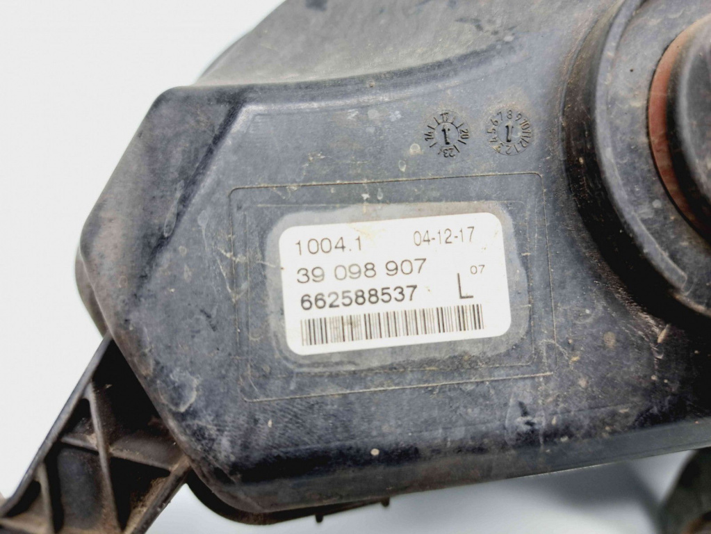 Proiector ceata stanga Opel Astra K Hatchback [Fabr 2015-2022] 39098907