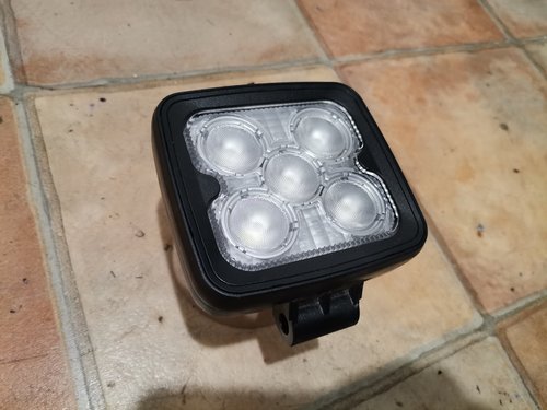 Proiector de lucru 9-36 / V25W marşarier camioane cod WDWL-4S25DT60-WB / 51667038