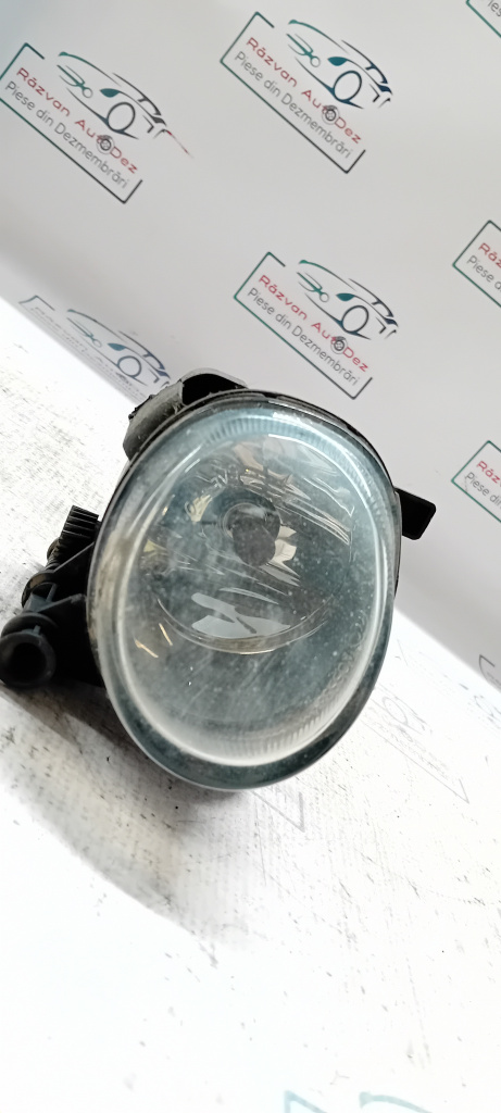 Proiector dreapta Audi A6 C7 2012, 8T0941700