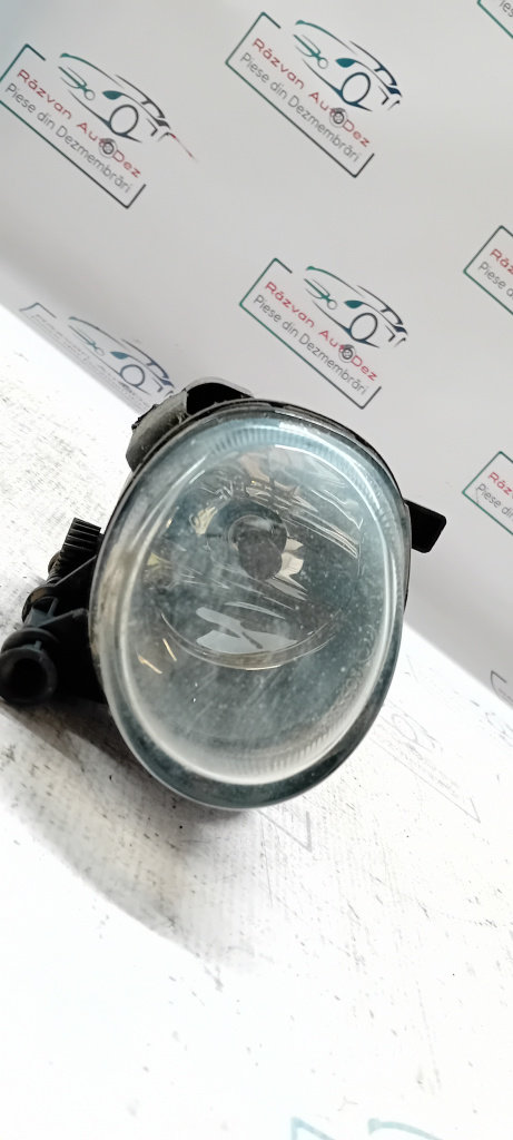 Proiector dreapta Audi A6 C7 2012, 8T0941700