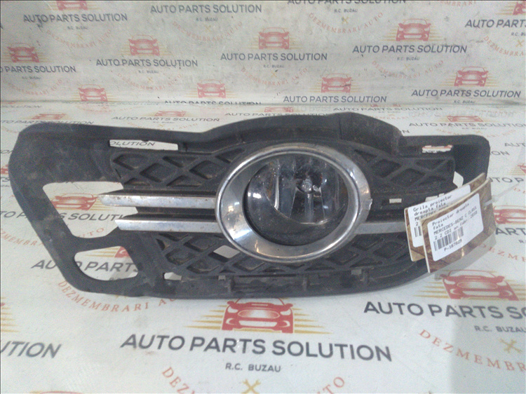 Proiector dreapta fata MERCEDES-BENZ C CLASS 2.2 CDI an fabr. 2010
