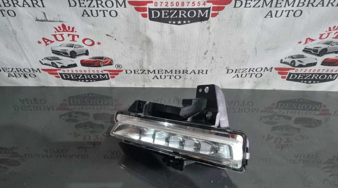 Proiector dreapta led daylight Renault Megane 3 Facelift GT-Line cod 266000984r