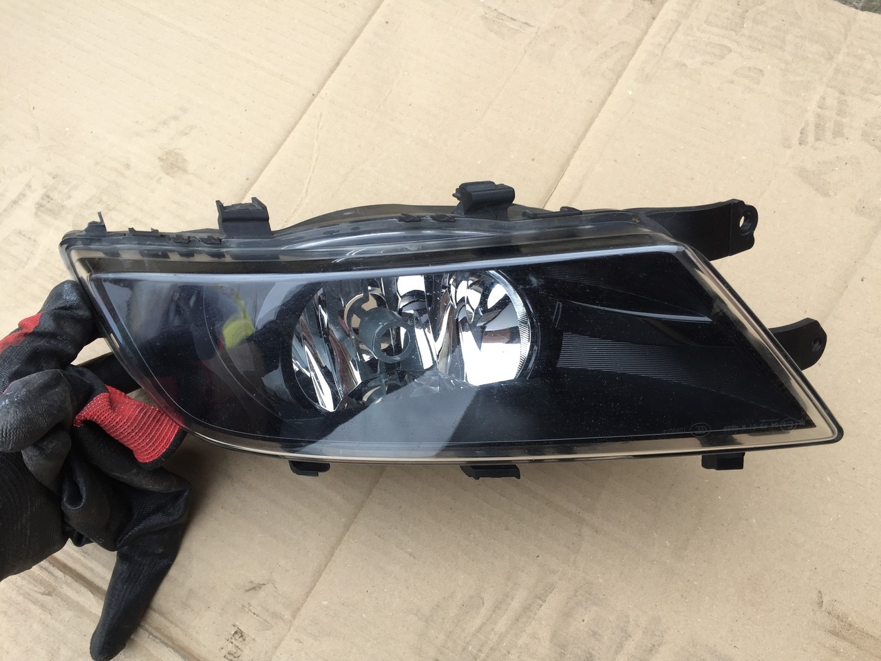 Proiector dreapta Skoda Superb 2 Facelift 2013 2014