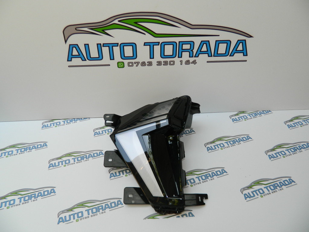 Proiector DRL stanga Renault Captur, Renault Clio 5 an 2024 2025 cod 266058468R