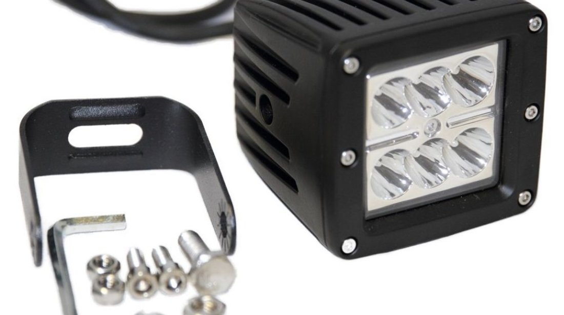 Proiector Led Auto Offroad 18W/12V-24V Patrat 1320 Lumeni Flood Beam 90 Grade 607277