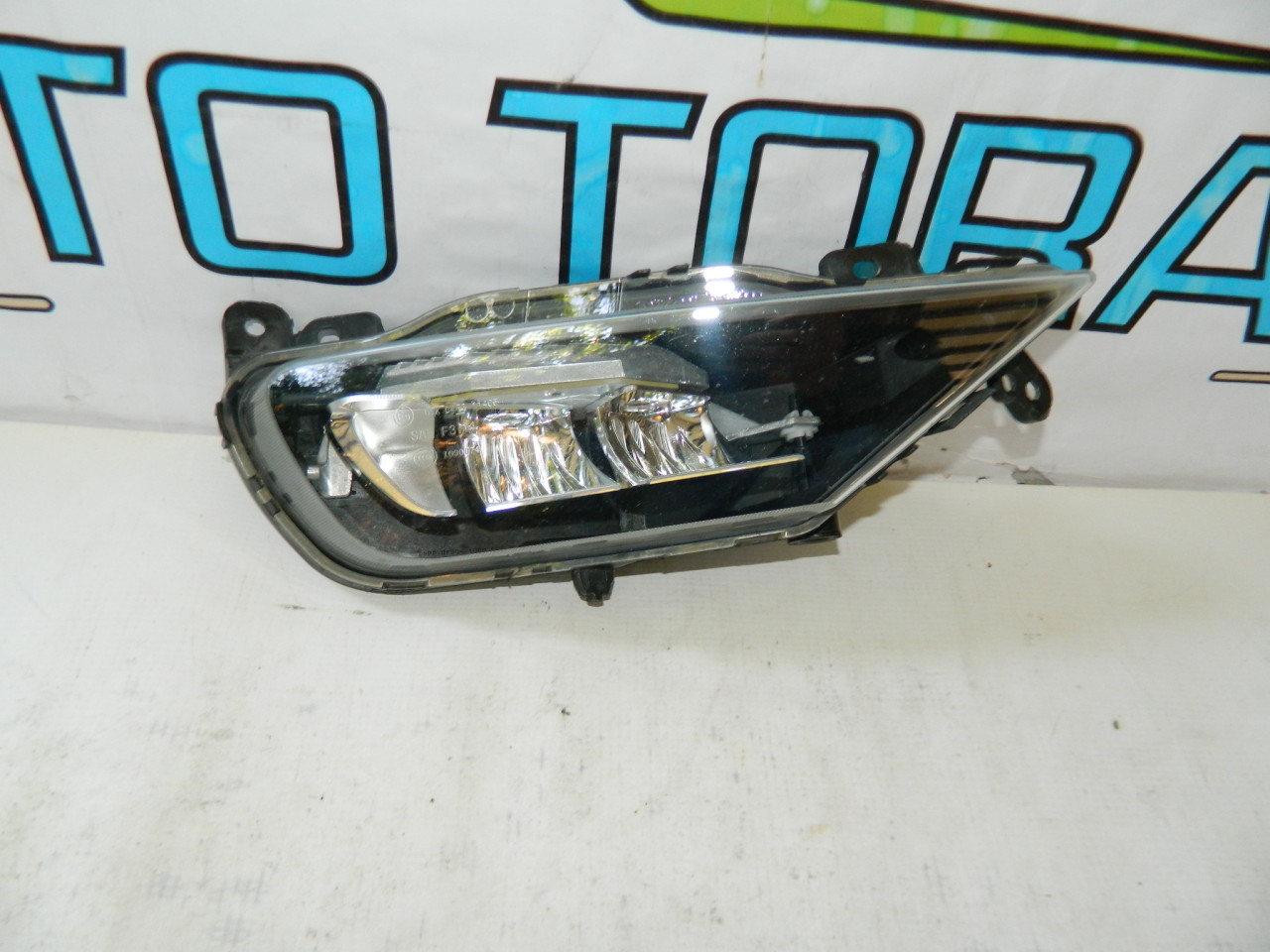 Proiector Led dreapta Volvo XC60 model 2017 2018 2019 2020 2021 2022 cod 32337365