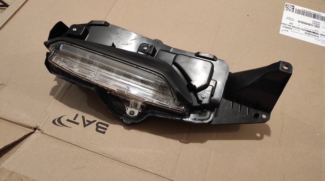 Proiector led lumini de zi dreapta Toyota Yaris Cross Z