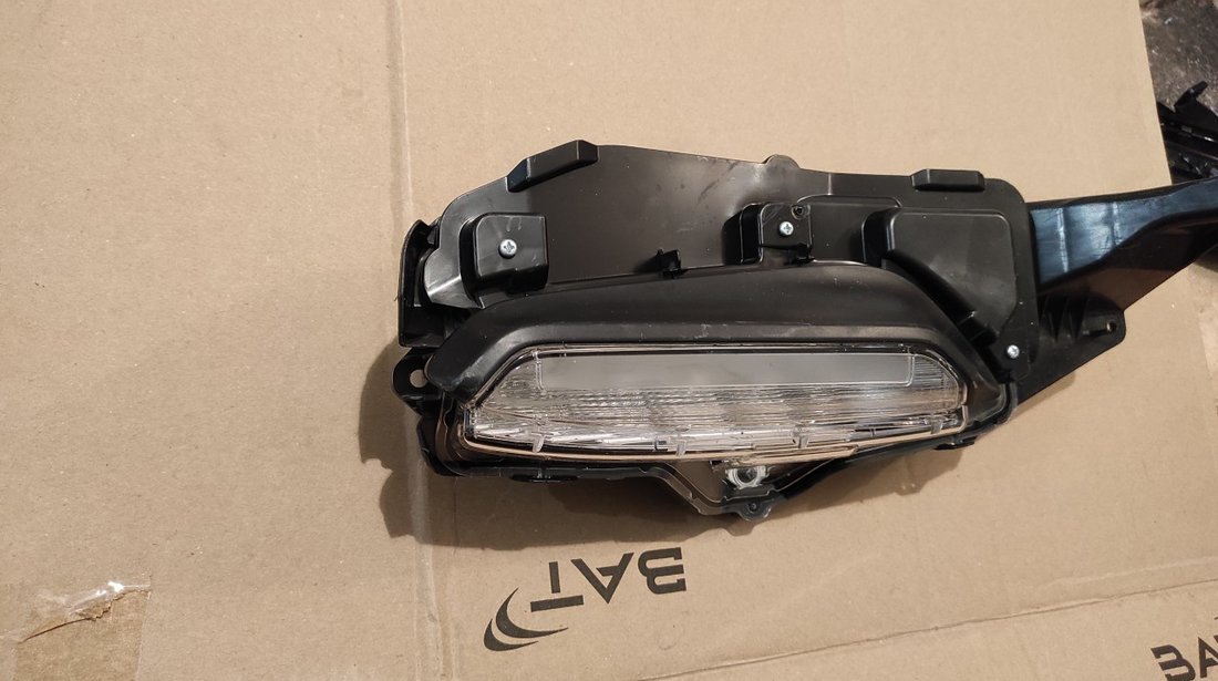 Proiector led lumini de zi dreapta Toyota Yaris Cross Z