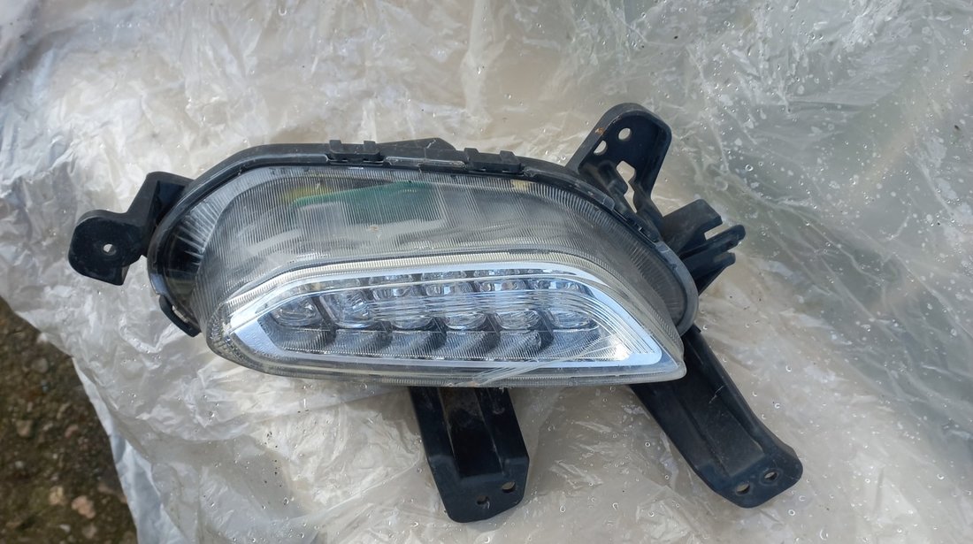 Proiector stanga led drl Hyundai i30 2017 92207-G41 SW1029 far ceata 92207g41