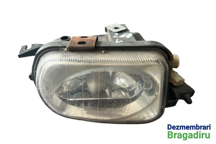 Proiector stanga Mercedes-Benz C-Class W203/S203/CL203 [2000 - 2004] Sedan 4-usi C 200 Kompressor MT (163 hp)