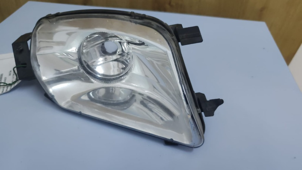 Proiector stanga Peugeot 308 SW 1.6 THP 5FX 2009 cod 9680498680