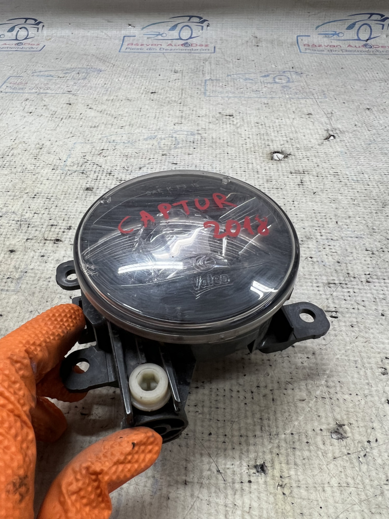 Proiector stanga Renault Captur 2018, 261555538R