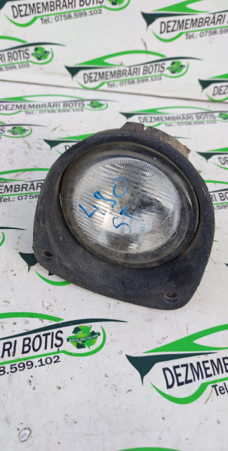 Proiector stanga Renault Clio 2 [1998 - 2005] Hatchback 5-usi 1.2 MT (75 hp)