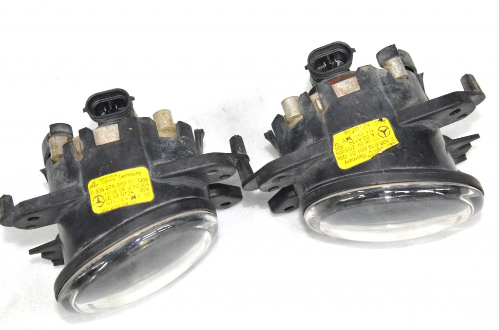 Proiector stanga sau dreapta Smart 451 W164 W169 W245 W212 W204 W221