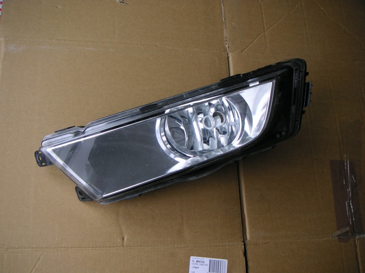 Proiector stanga Skoda Octavia 3 cod 5E0941699