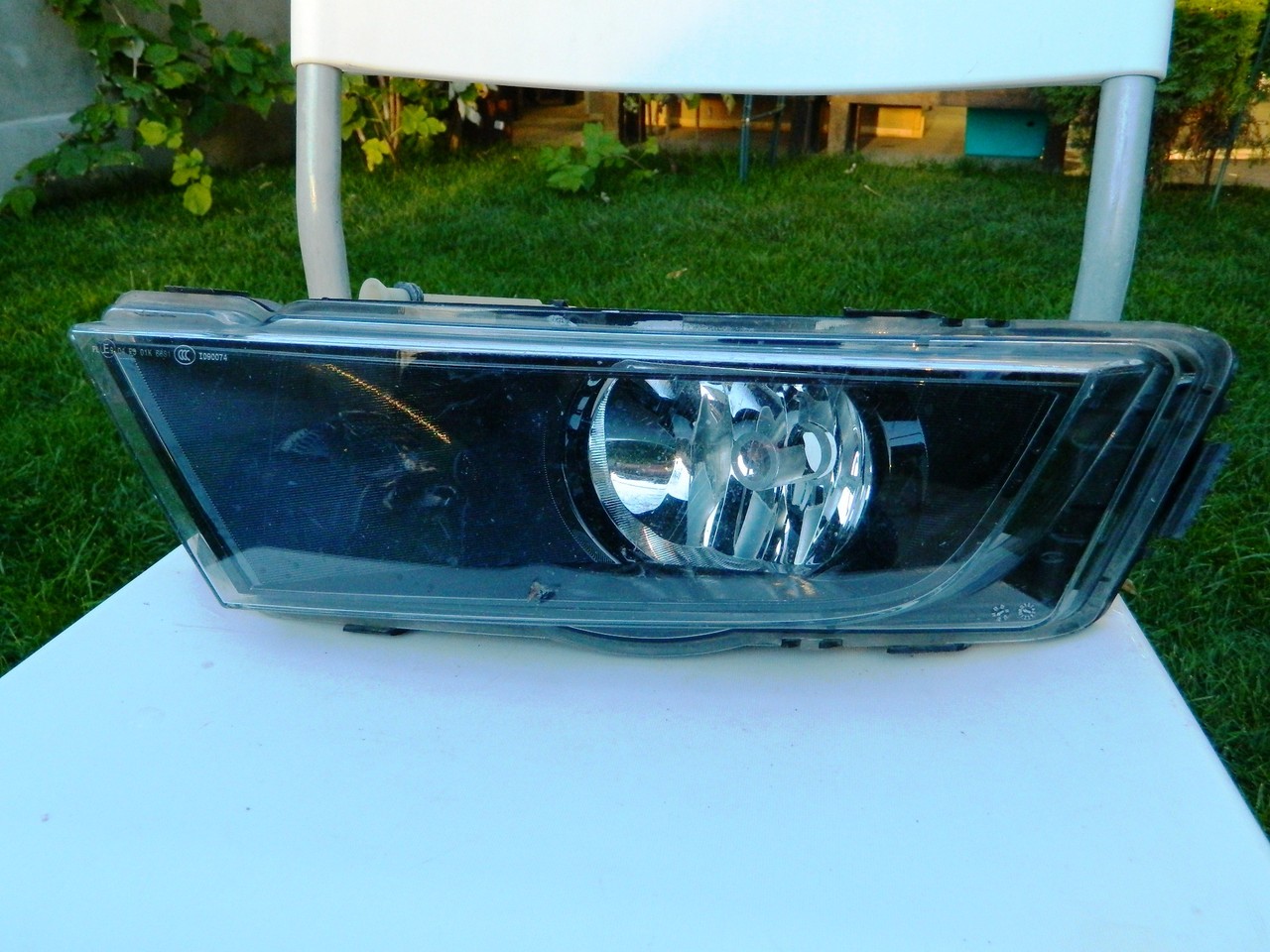 Proiector stanga Skoda Octavia 3 model 2013 cod 5E0941701D