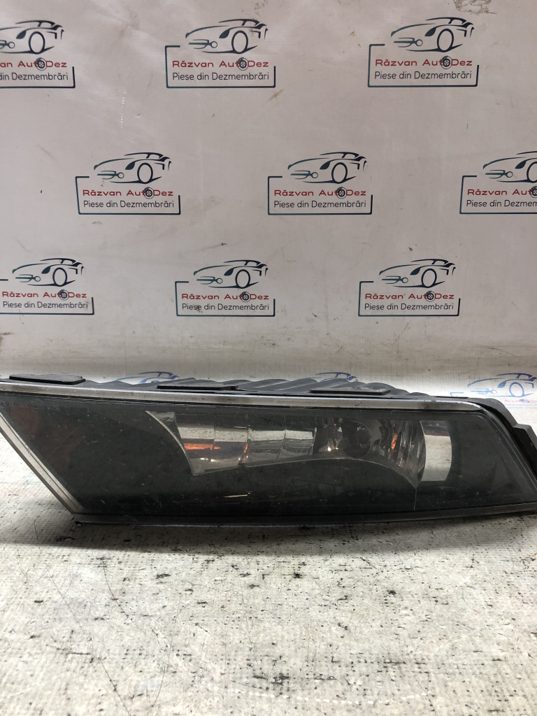 Proiector stanga Skoda Superb 3 2018, 3V0941699