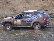 Proprietarii Dacia Duster s-au reunit la Horezu