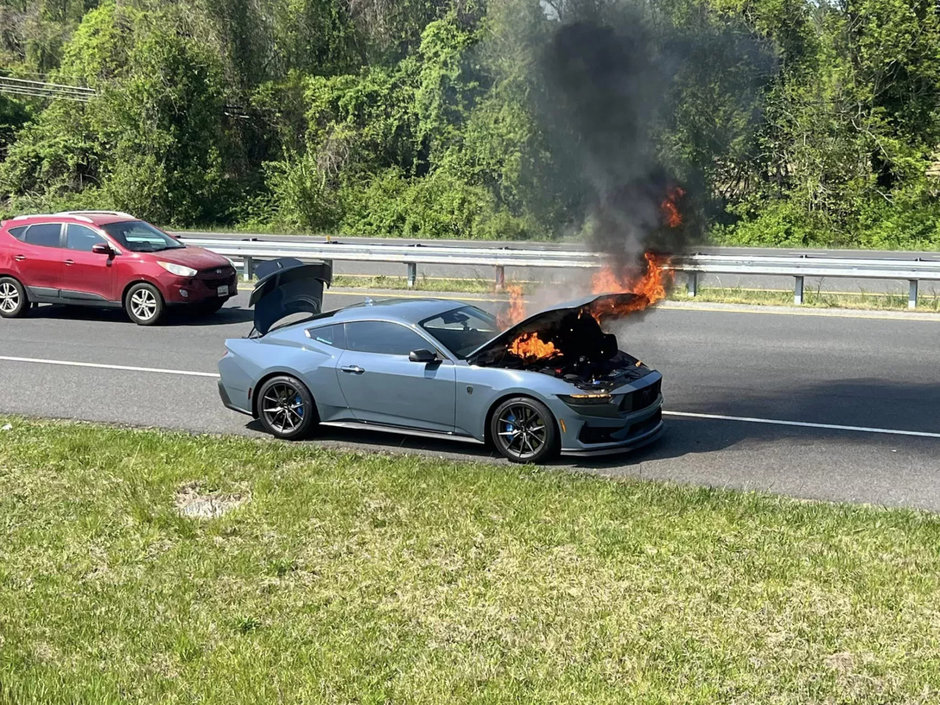 Proprietarii noului Ford Mustang sunt chemati, de urgenta, in service: o problema la ambreiaj ar putea porni un incendiu