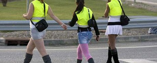 Prostituatele din Spania, obligate sa poarte veste reflectorizante!