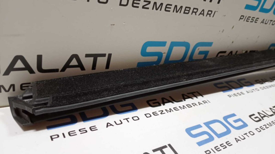 Protecție Cauciuc Trim Lateral Usa Nou Stanga Spate Opel Astra K 1.6 CDTI 2015 - 2021 Cod 42707836 [M3997]