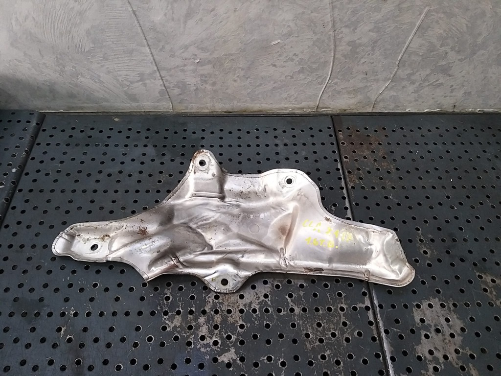 Protectie termica motor 1.6 tb mercedes cla x117 a2701421320