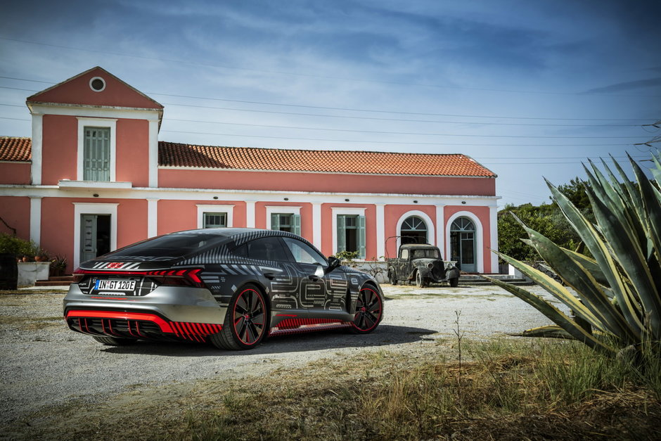 Prototip Audi RS e-tron GT