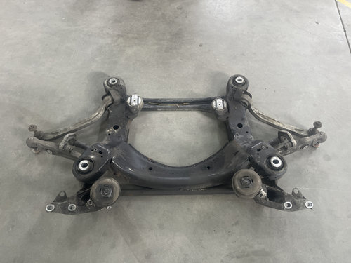 Punte fata jug suport motor Audi A6 C6 Allroad 3.0 TDI , Quattro sedan 2008 (cod intern: 244855)