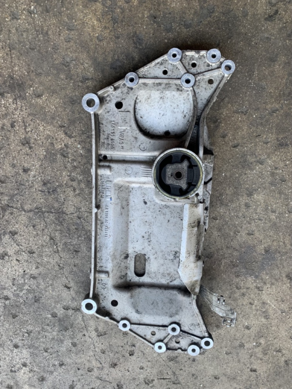 Punte fata Volkswagen VW Jetta 5 [2005 - 2011] Sedan 4-usi 2.0 TDI MT (140 hp) (1K2)