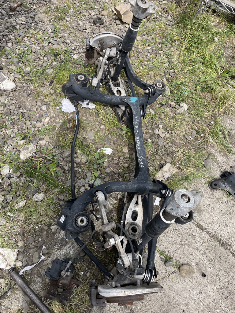 Punte spate Audi A4 B9 Break 2.0 Motorina 2017, -