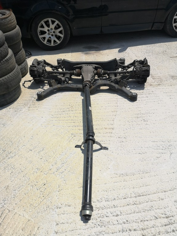 Punte spate Audi A8 2011