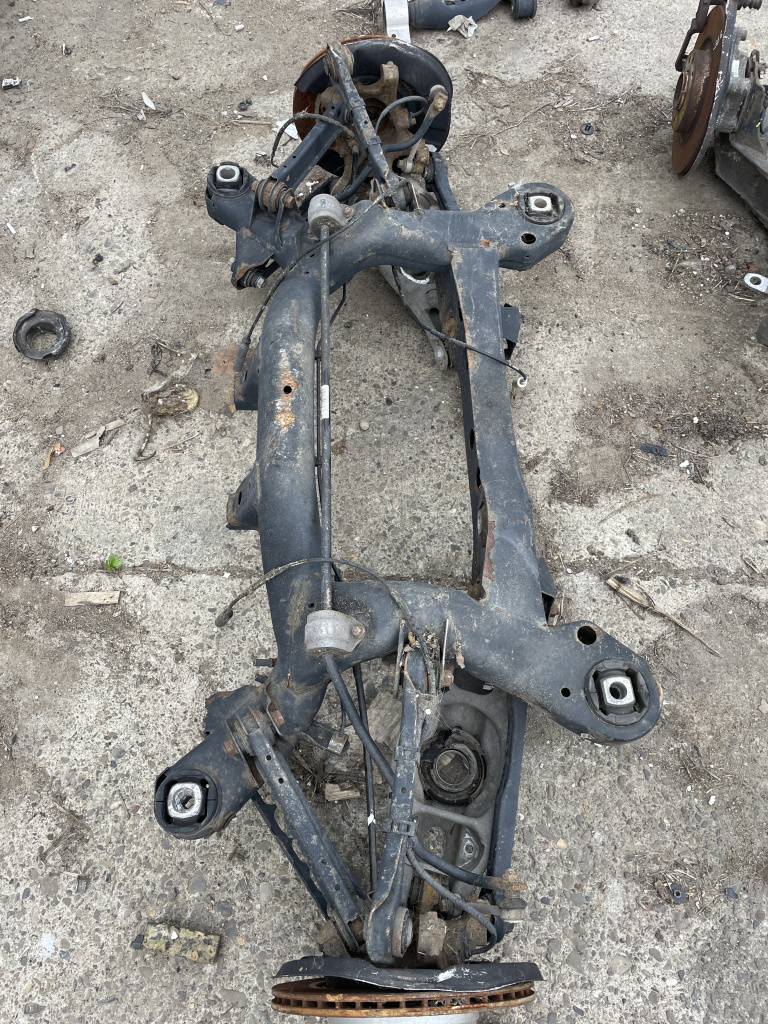 Punte spate BMW 320 E90 2.0 Motorina 2008, -