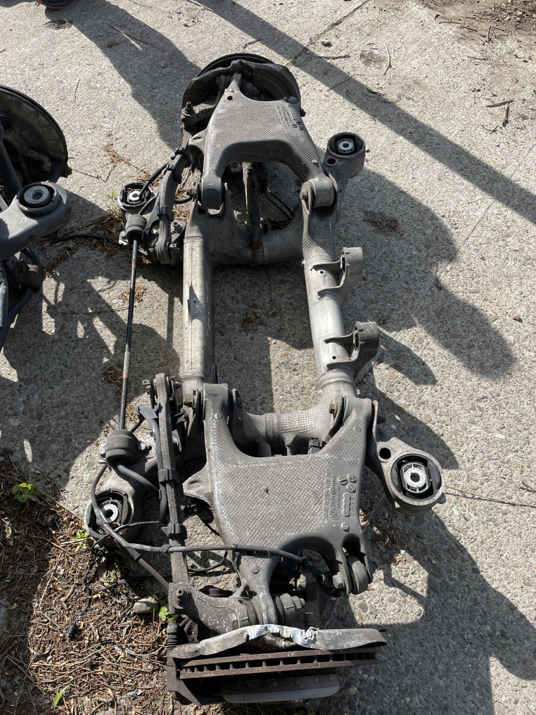 Punte spate BMW 530 F10 3.0 Motorina 2012