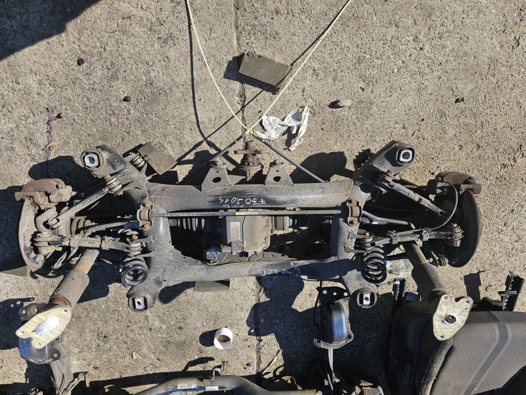 Punte spate BMW F30 2.0 Motorina 2013