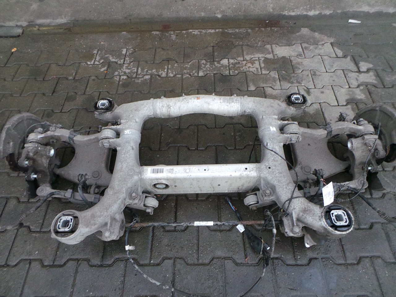 PUNTE SPATE BMW SERIA 5 F 10 - - (2014 2017)