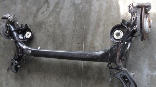 Punte Spate Citroen C4 Hatchback 1 6 16v Nfu 109 Cai
