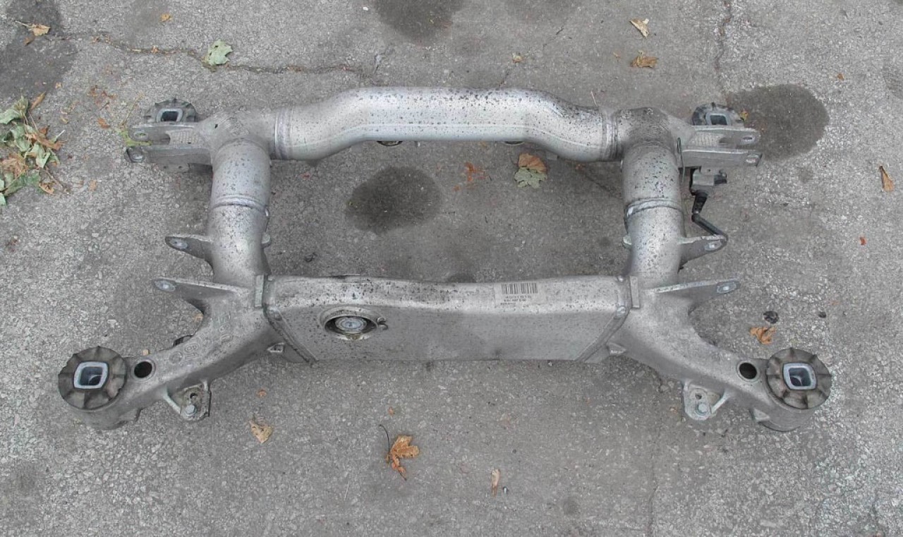 Punte spate cod 6770828 bmw e60 520d 2005-2010