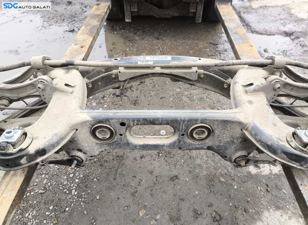 Punte Spate Completa cu Fuzeta Fuzete Brat Brate Mercedes Clasa E Class W212 E200 E220 E250 2.2 CDI 2009 - 2016 Cod 2123509800 2129800 [L3976]