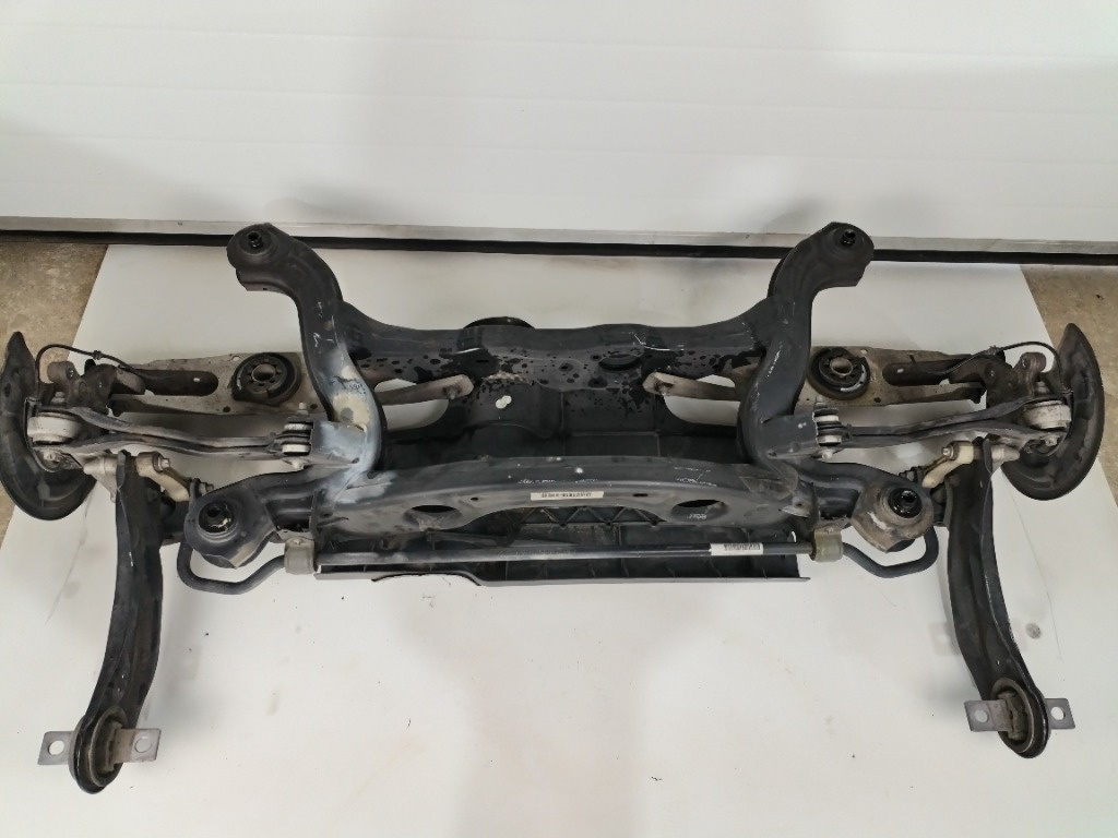 Punte spate completa Mercedes GLA X156 2.2CDI 2463503001