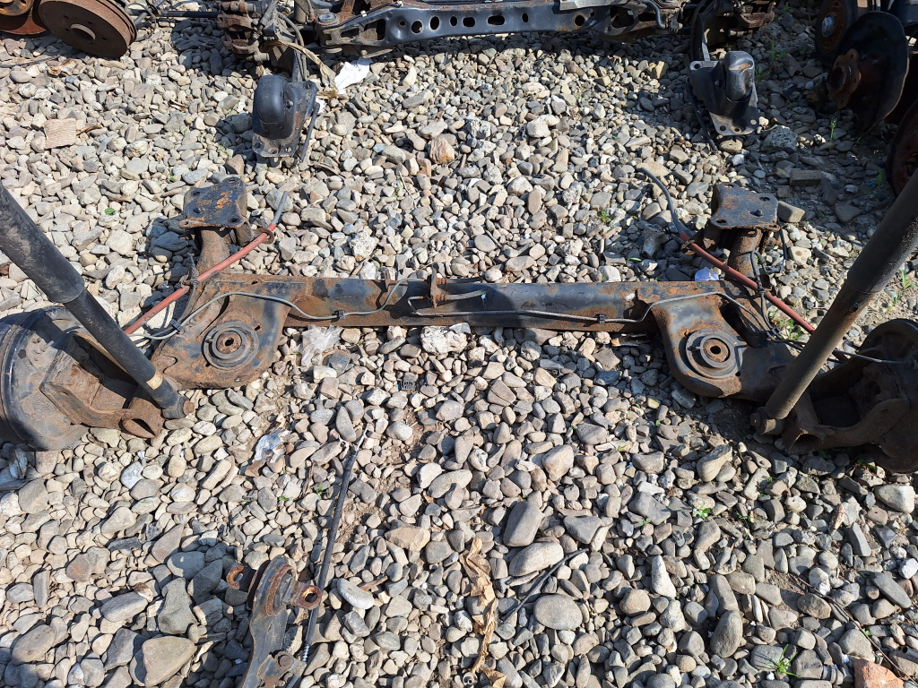 Punte spate Dacia Duster 1.5 Motorina 2013, -