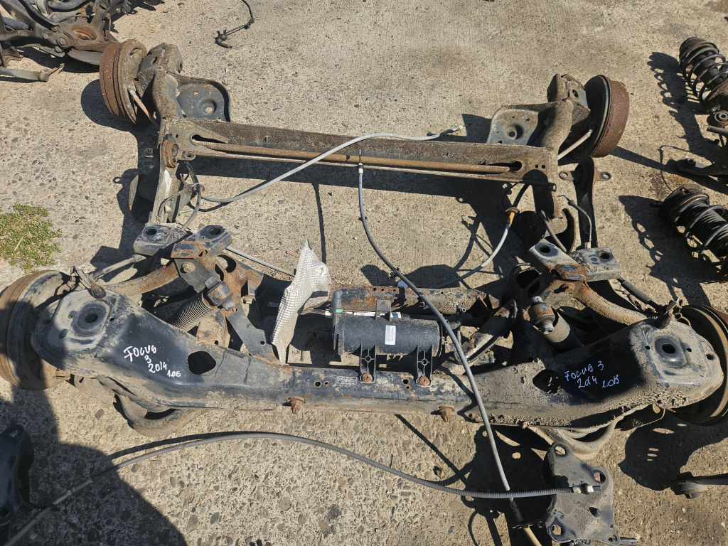 Punte spate Ford Focus 3 Break 1.6 Motorina 2015, -